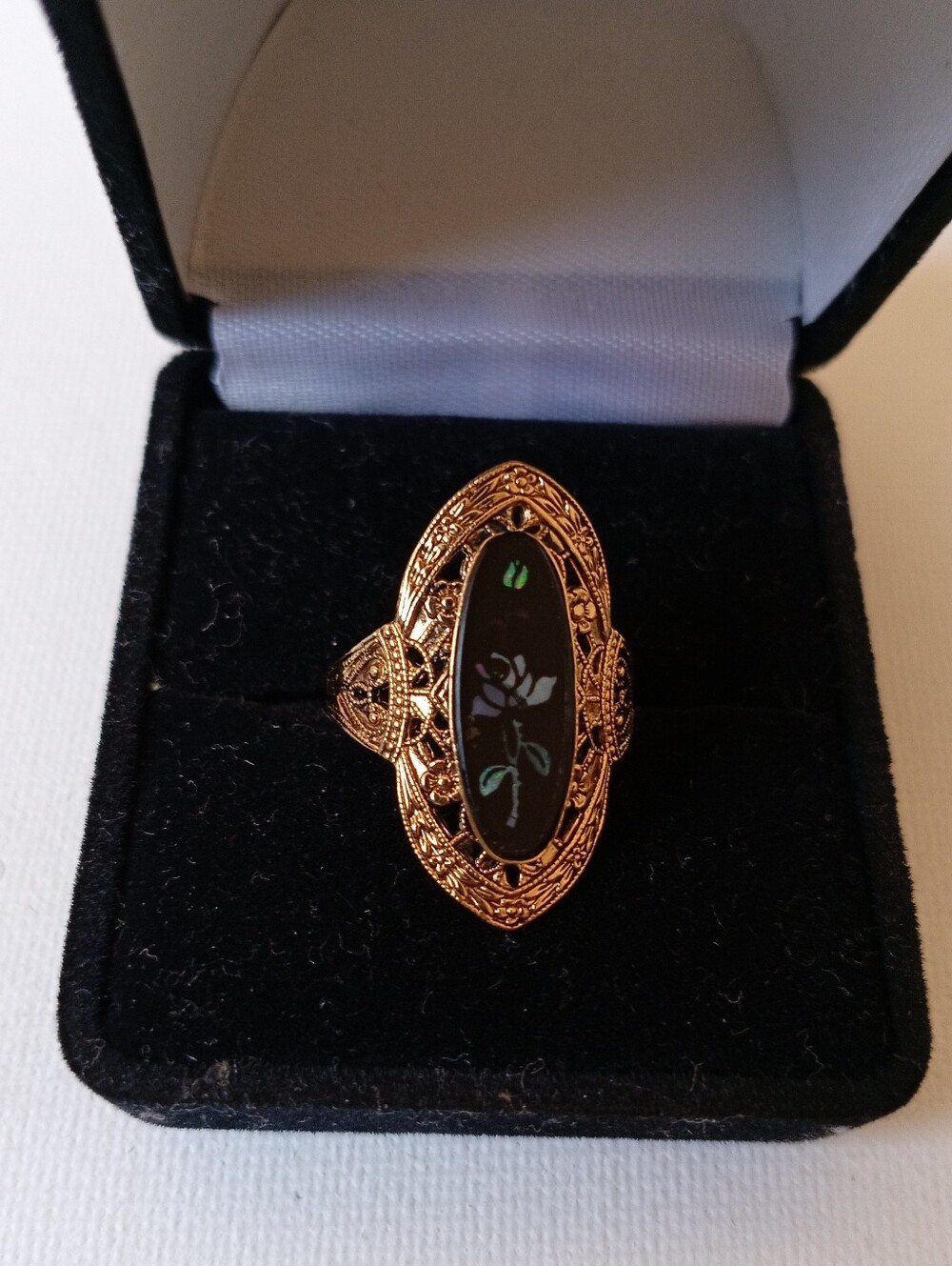 Gold Filigree Black Oval Floral Inlay Ring